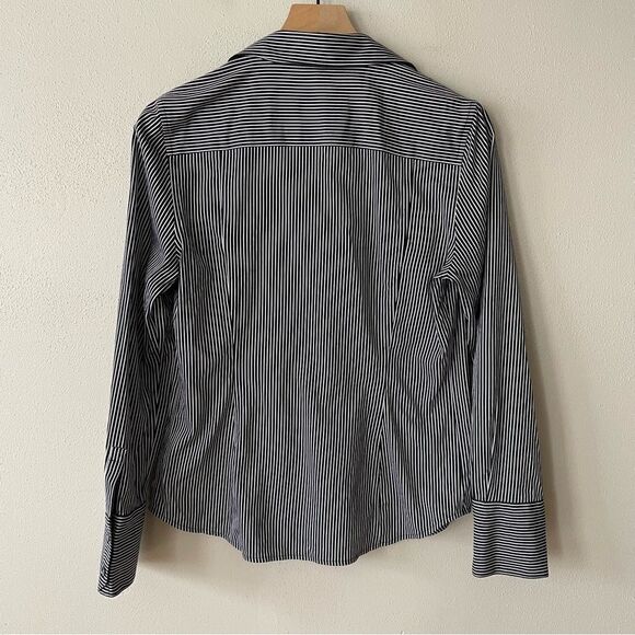 Calvin Klein Women’s Black/White Blouse - Size: Medium - Picture 2 of 8